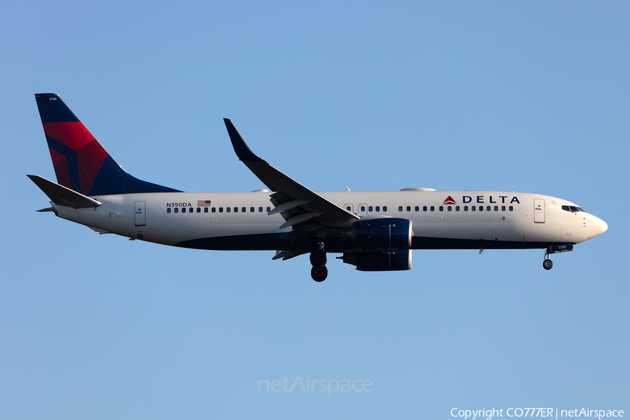 Delta Air Lines Boeing 737-832 (N390DA) | Photo 395955