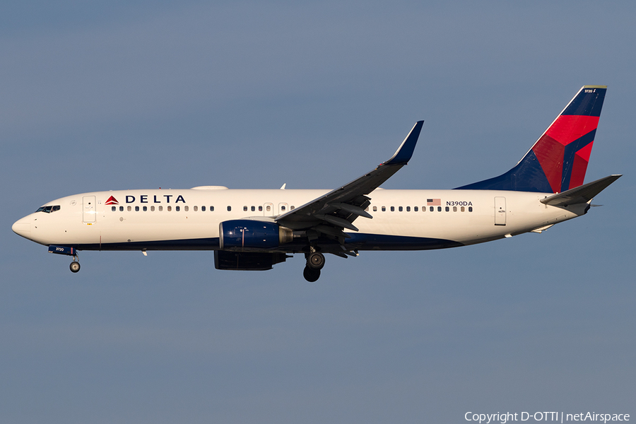 Delta Air Lines Boeing 737-832 (N390DA) | Photo 182633