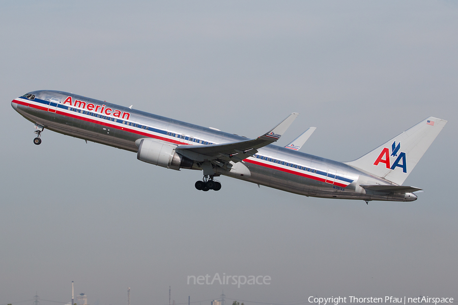 American Airlines Boeing 767-323(ER) (N391AA) | Photo 61196