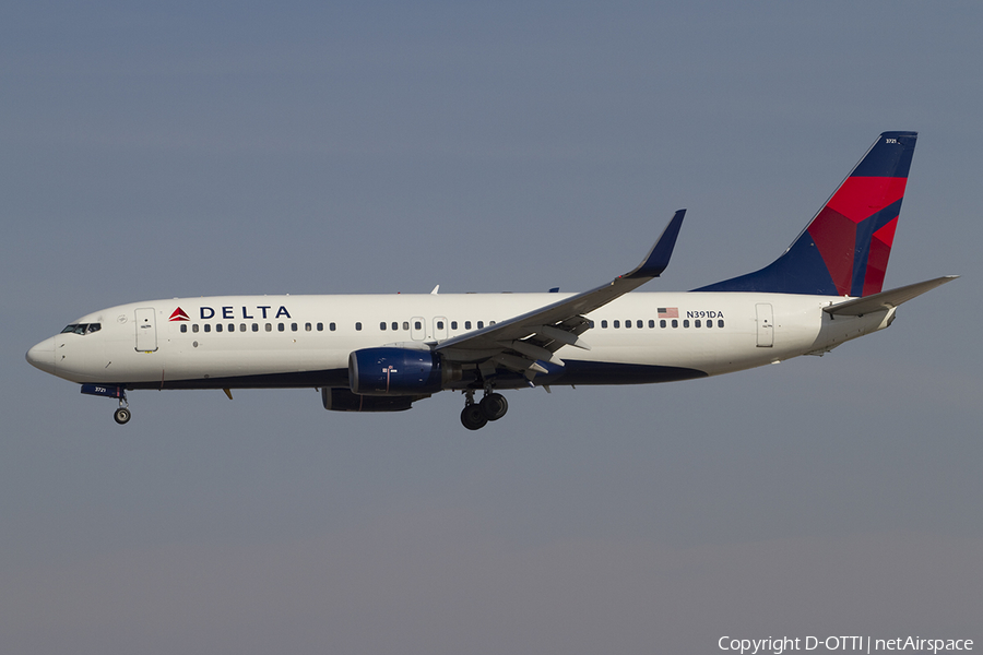 Delta Air Lines Boeing 737-832 (N391DA) | Photo 340931