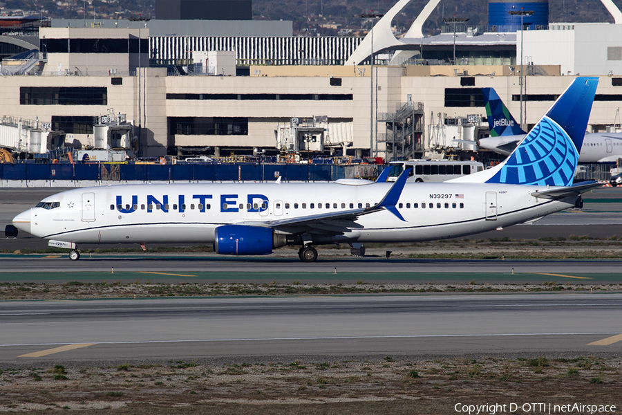 United Airlines Boeing 737-824 (N39297) | Photo 543934