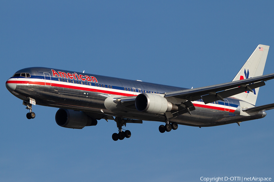American Airlines Boeing 767-323(ER) (N392AN) | Photo 400199