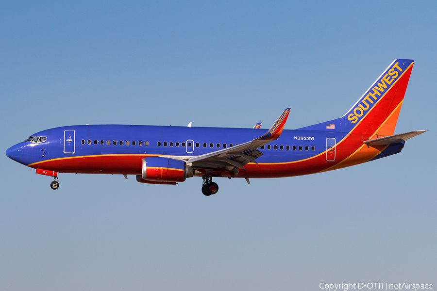 Southwest Airlines Boeing 737-3H4 (N392SW) | Photo 137007