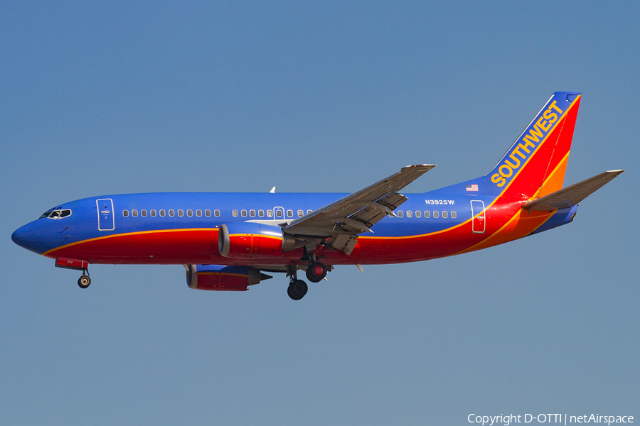 Southwest Airlines Boeing 737-3H4 (N392SW) | Photo 182967