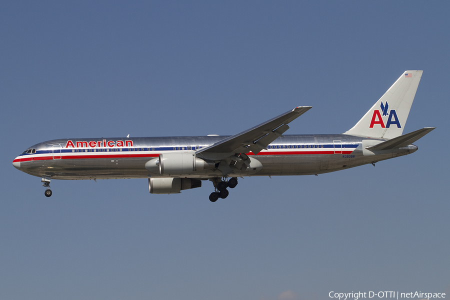 American Airlines Boeing 767-323(ER) (N39356) | Photo 336582