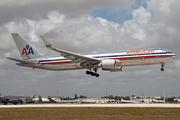 American Airlines Boeing 767-323(ER) (N39364) at  Miami - International, United States