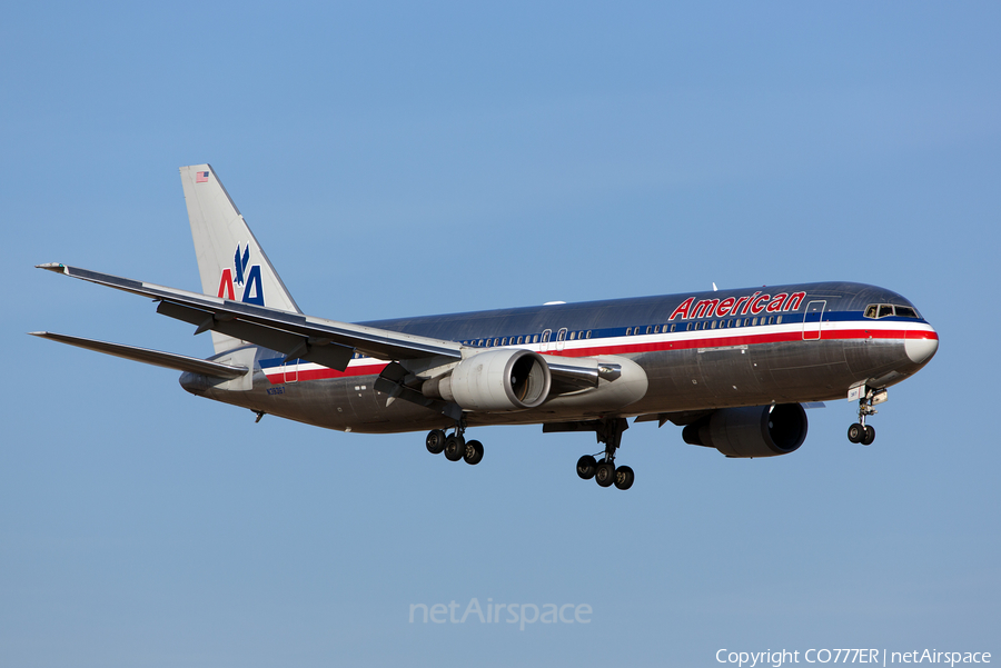American Airlines Boeing 767-323(ER) (N39367) | Photo 15704