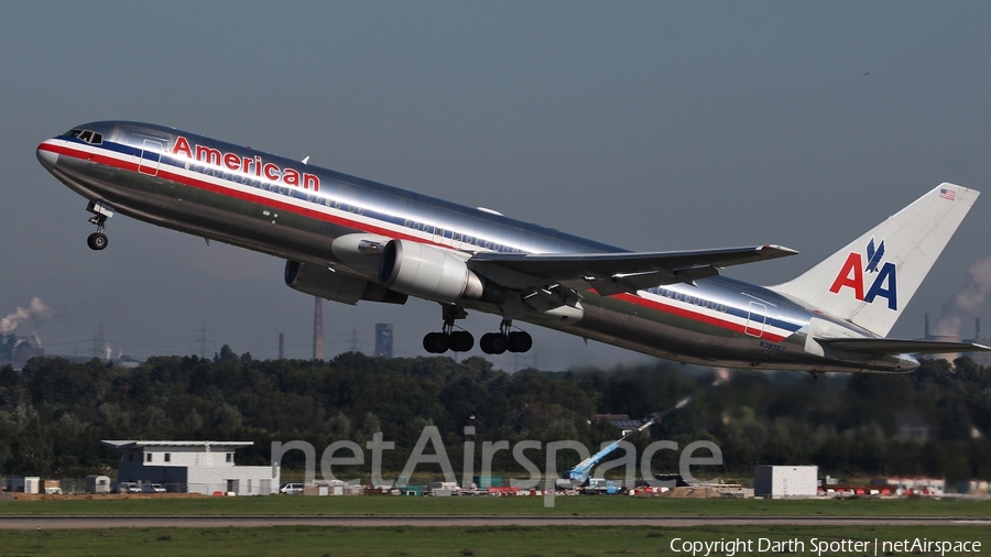 American Airlines Boeing 767-323(ER) (N39367) | Photo 222344