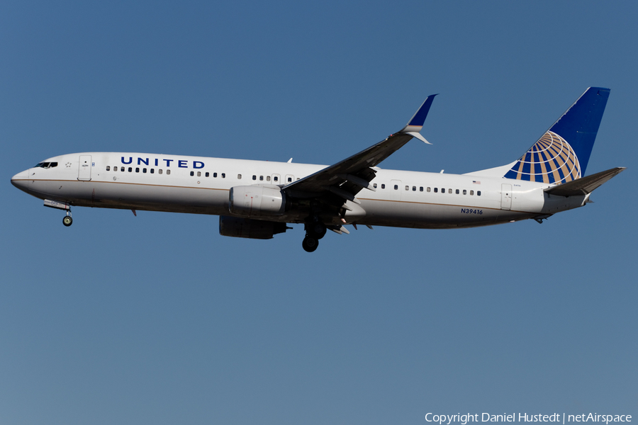 United Airlines Boeing 737-924(ER) (N39416) | Photo 446873
