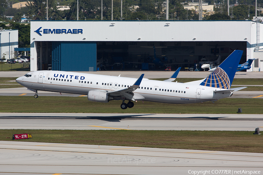 United Airlines Boeing 737-924(ER) (N39418) | Photo 13850