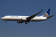 United Airlines Boeing 737-924(ER) (N39418) at  Los Angeles - International, United States