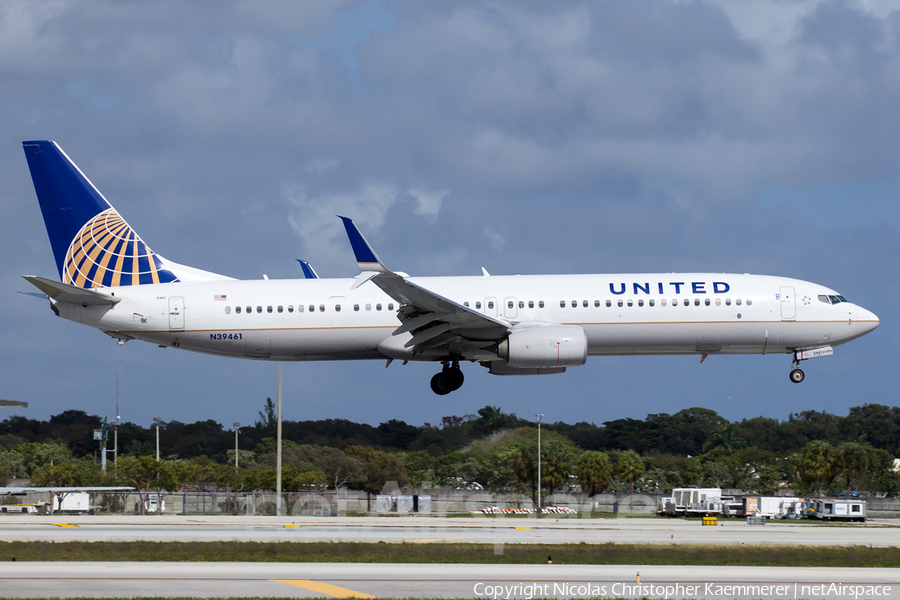 United Airlines Boeing 737-924(ER) (N39461) | Photo 161235