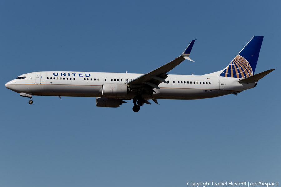 United Airlines Boeing 737-924(ER) (N39475) | Photo 446153