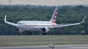 American Airlines Boeing 767-323(ER) (N394AN) at  Dusseldorf - International, Germany