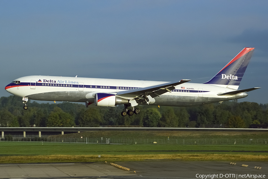 Delta Air Lines Boeing 767-324(ER) (N394DL) | Photo 436757