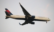 Delta Air Lines Boeing 767-324(ER) (N394DL) at  Orlando - International (McCoy), United States