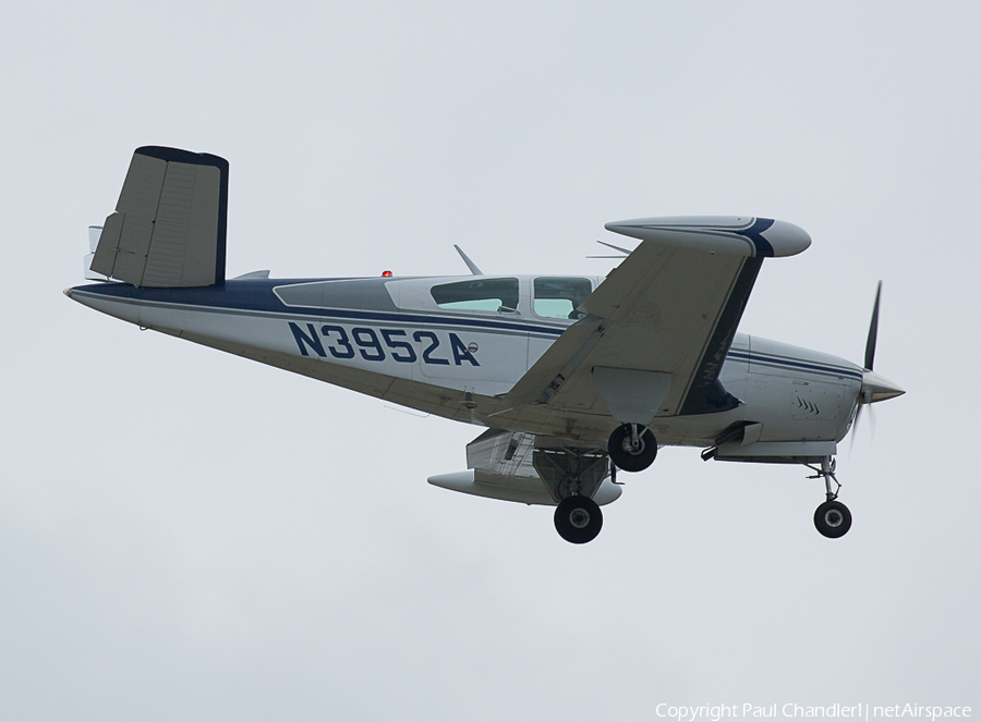 (Private) Beech V35B Bonanza (N3952A) | Photo 125020