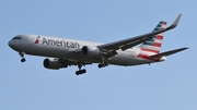 American Airlines Boeing 767-323(ER) (N395AN) at  Paris - Charles de Gaulle (Roissy), France