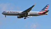 American Airlines Boeing 767-323(ER) (N395AN) at  Paris - Charles de Gaulle (Roissy), France