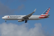 American Airlines Boeing 767-323(ER) (N395AN) at  Orlando - International (McCoy), United States