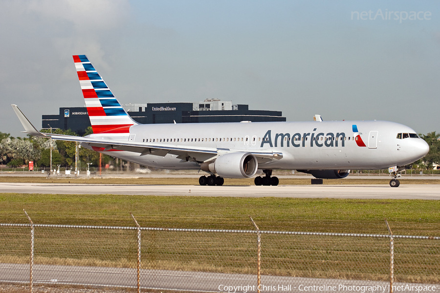 American Airlines Boeing 767-323(ER) (N395AN) | Photo 35712