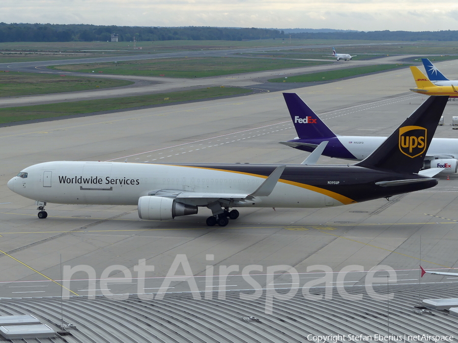 United Parcel Service Boeing 767-316(ER)(BDSF) (N395UP) | Photo 529948