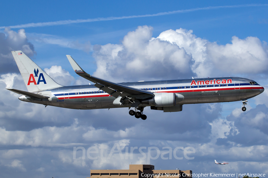 American Airlines Boeing 767-323(ER) (N396AN) | Photo 122209