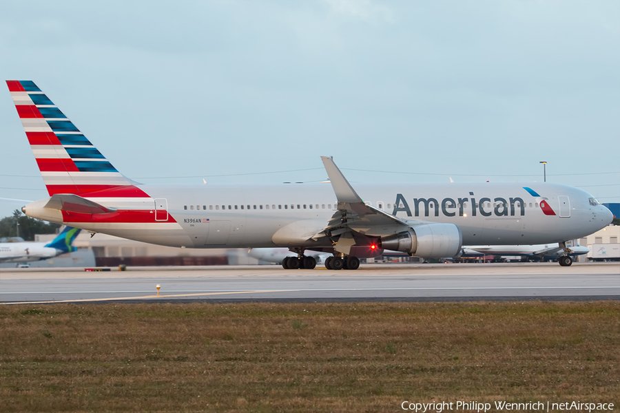 American Airlines Boeing 767-323(ER) (N396AN) | Photo 242425