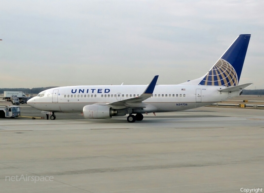 United Airlines Boeing 737-724 (N39726) | Photo 76780