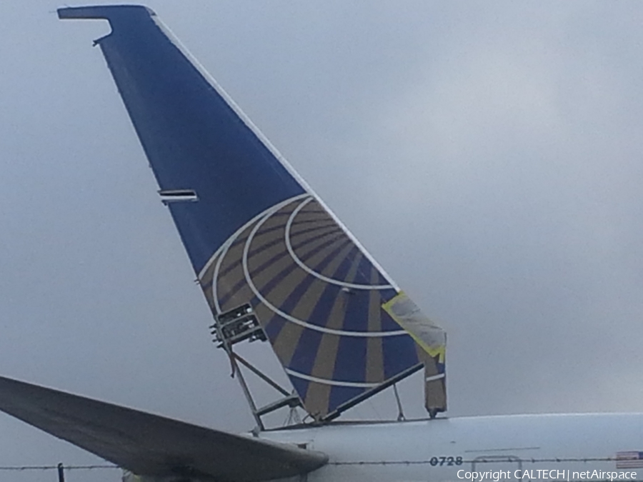 United Airlines Boeing 737-724 (N39728) | Photo 41268