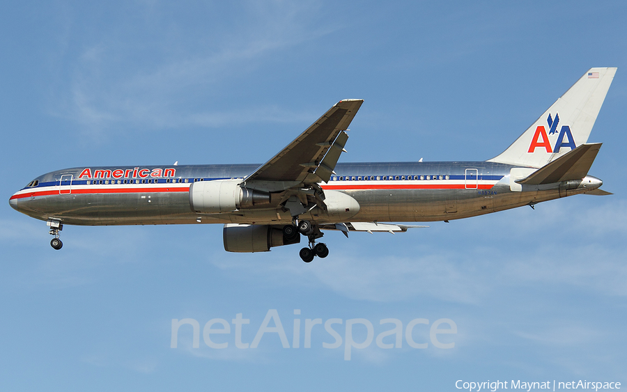 American Airlines Boeing 767-323(ER) (N397AN) | Photo 284708