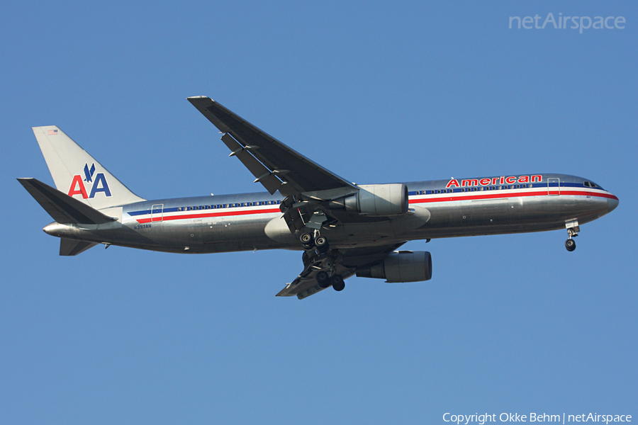 American Airlines Boeing 767-323(ER) (N397AN) | Photo 51896