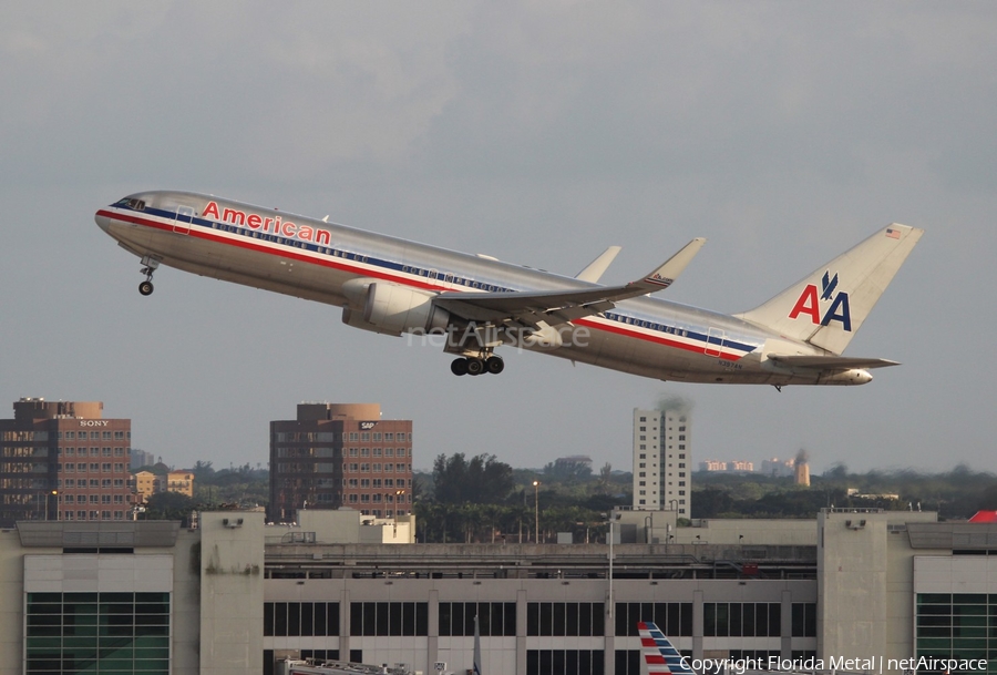 American Airlines Boeing 767-323(ER) (N397AN) | Photo 581812