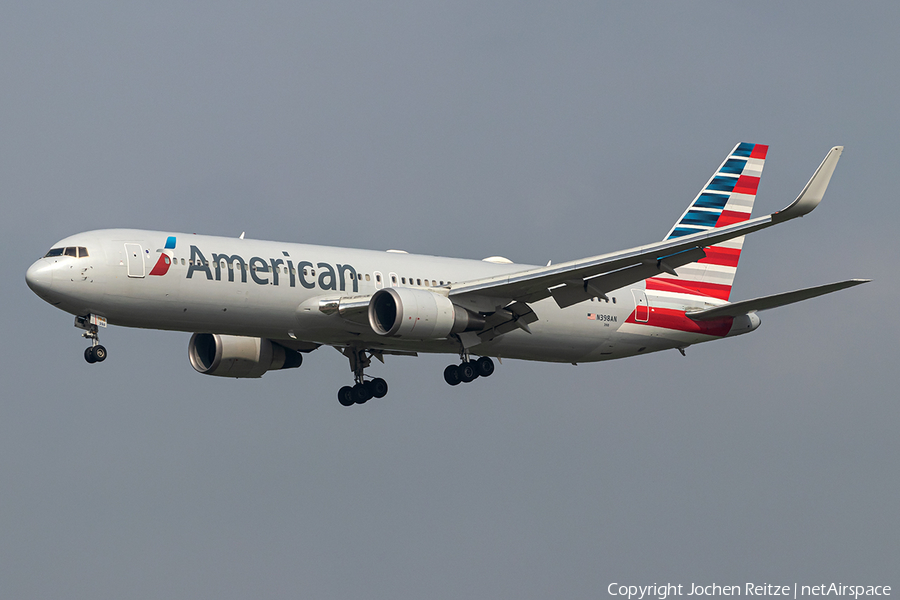 American Airlines Boeing 767-323(ER) (N398AN) | Photo 343535
