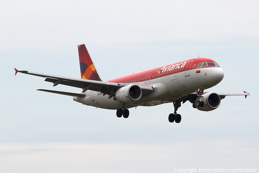 Avianca Airbus A320-214 (N398AV) | Photo 100092