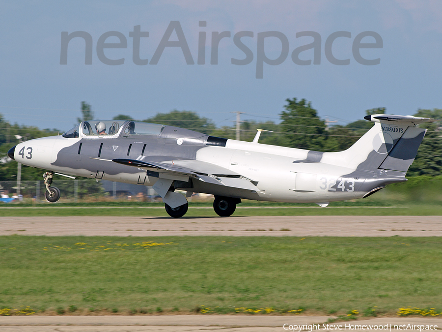 (Private) Aero L-29 Delfin (N39DE) | Photo 51497