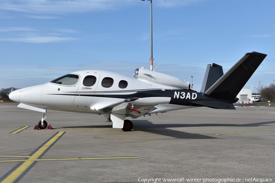 (Private) Cirrus SF50 Vision Jet (N3AD) | Photo 386578