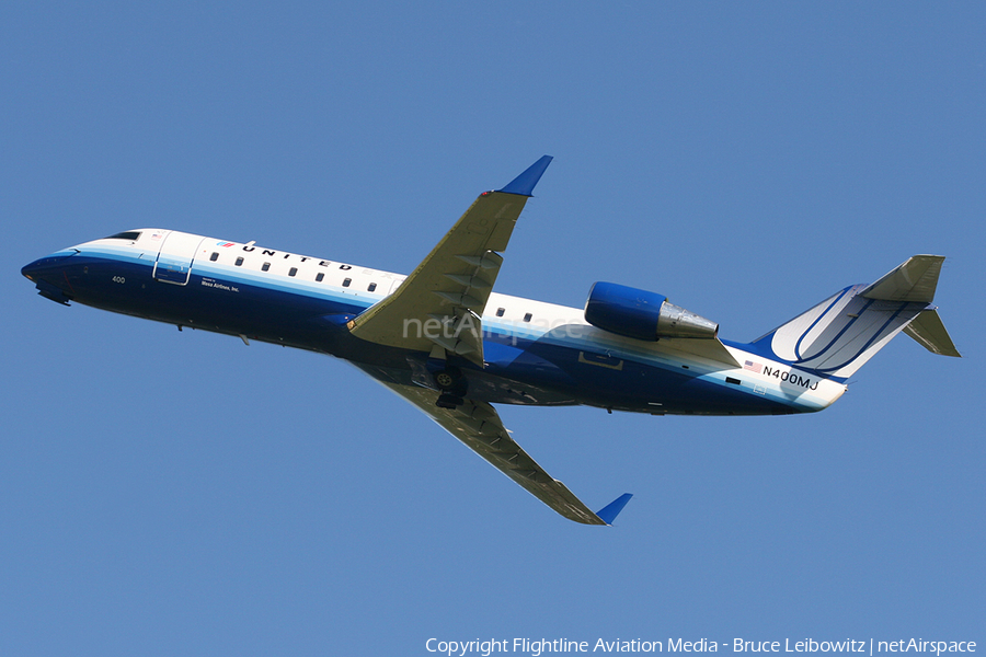 United Express (Mesa Airlines) Bombardier CRJ-100ER (N400MJ) | Photo 150905