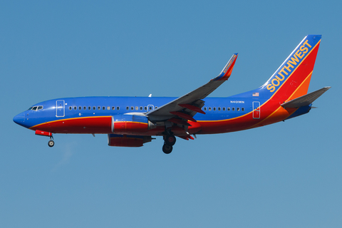 Southwest Airlines Boeing 737-7H4 (N401WN) at  Los Angeles - International, United States