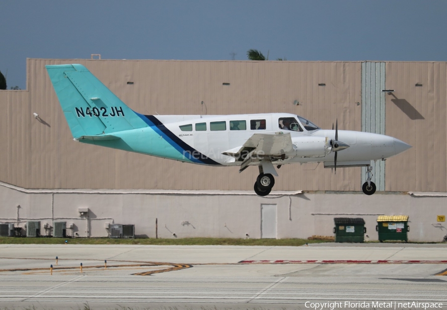 Air Flight Inc. Cessna 402C (N402JH) | Photo 358001