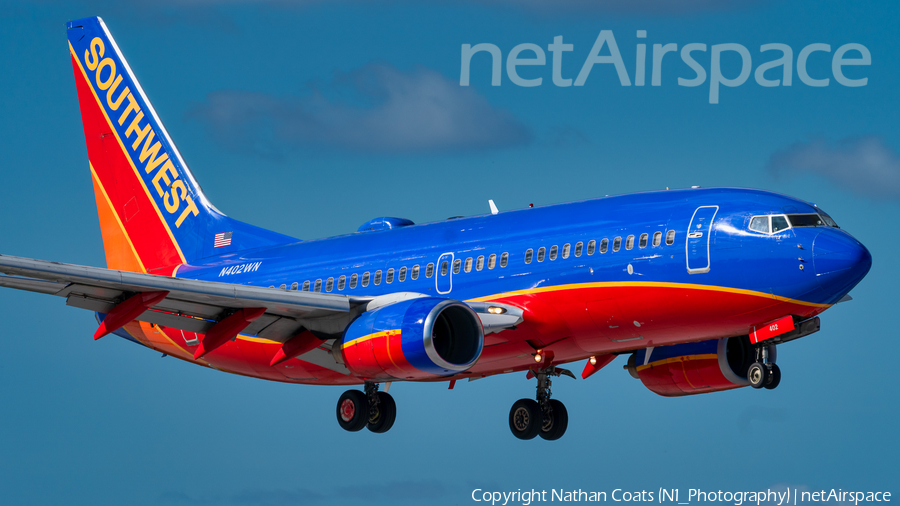 Southwest Airlines Boeing 737-7H4 (N402WN) | Photo 379973