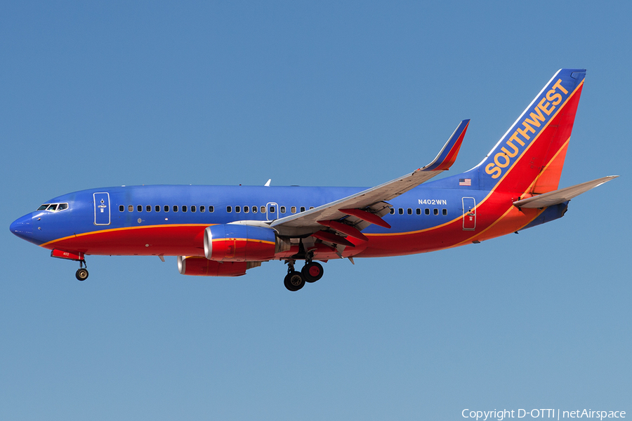 Southwest Airlines Boeing 737-7H4 (N402WN) | Photo 181034