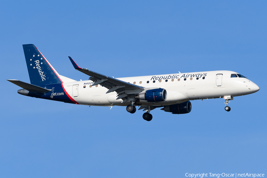 American Eagle (Republic Airlines) Embraer ERJ-175LR (ERJ-170-200LR) (N402YX) | Photo 679908