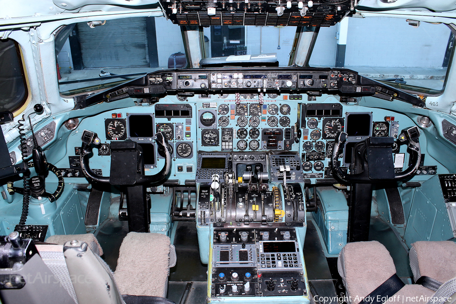 American Airlines McDonnell Douglas MD-82 (N403A) | Photo 261500