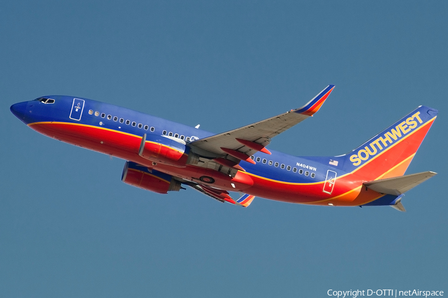 Southwest Airlines Boeing 737-7H4 (N404WN) | Photo 179819