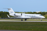 flyExclusive Gulfstream G-IV SP (N405JS) at  Naples - Municipal, United States
