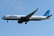 JetBlue Airways Airbus A321-271NX (N4064J) at  London - Gatwick, United Kingdom