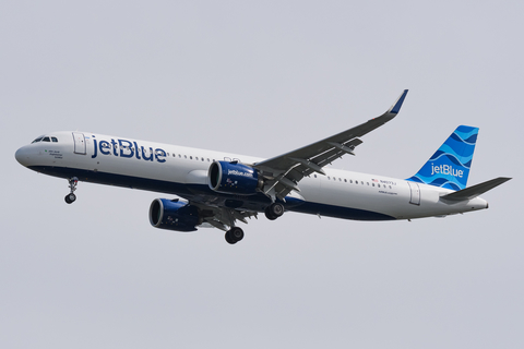 JetBlue Airways Airbus A321-271NX (N4073J) at  New York - John F. Kennedy International, United States