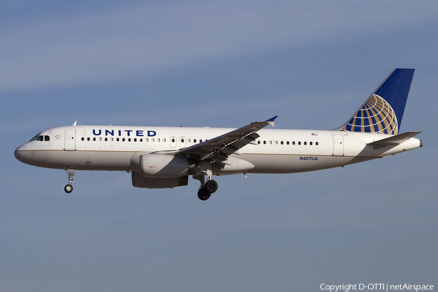 United Airlines Airbus A320-232 (N407UA) | Photo 425370