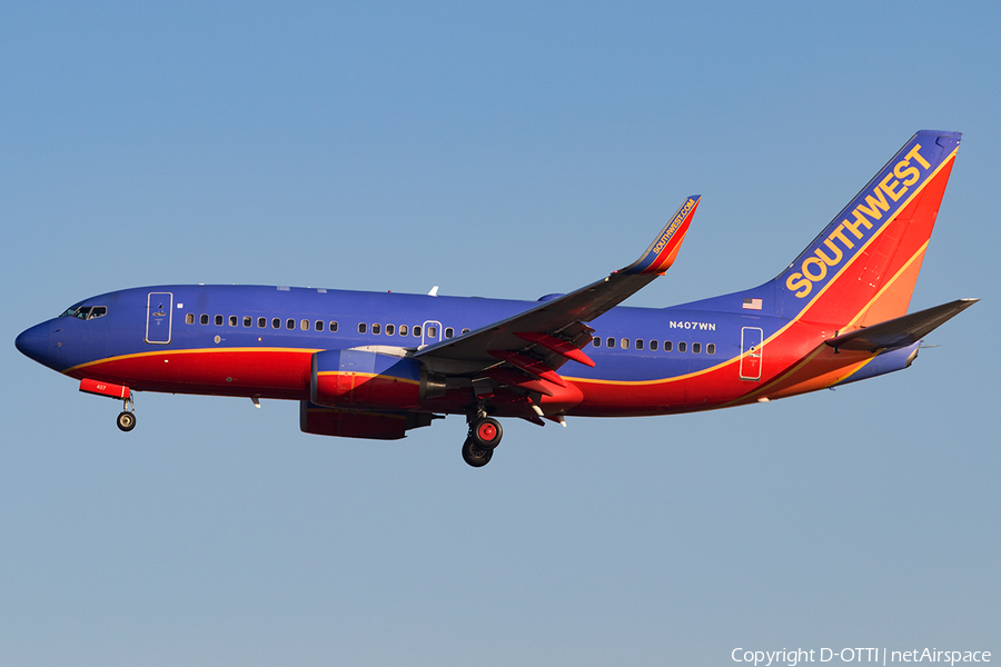 Southwest Airlines Boeing 737-7H4 (N407WN) | Photo 142779